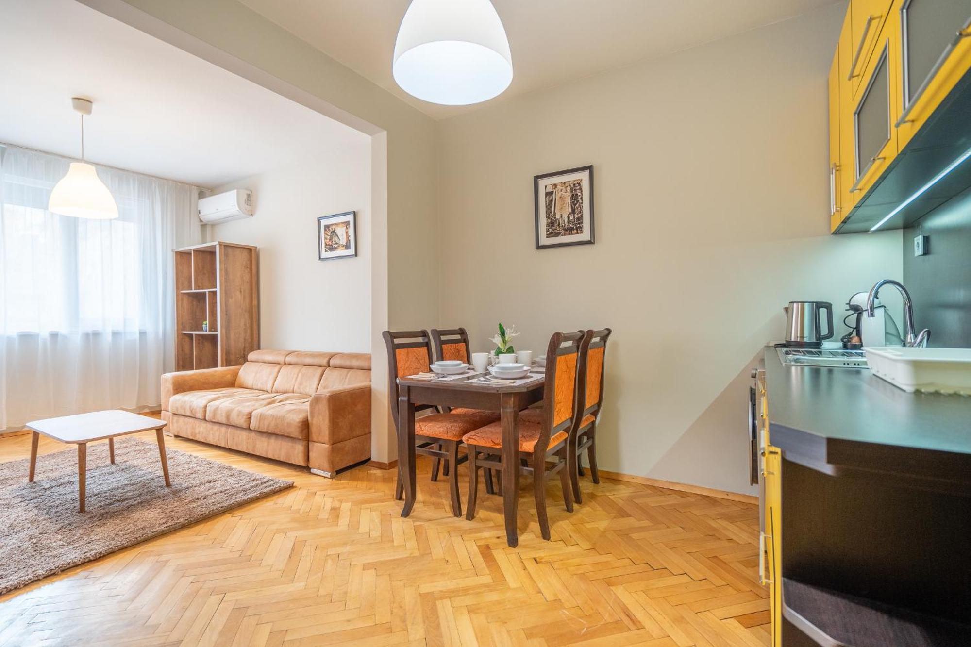 Pirotska 2-Bedroom 100M2 Apartment In Sofia Center Εξωτερικό φωτογραφία
