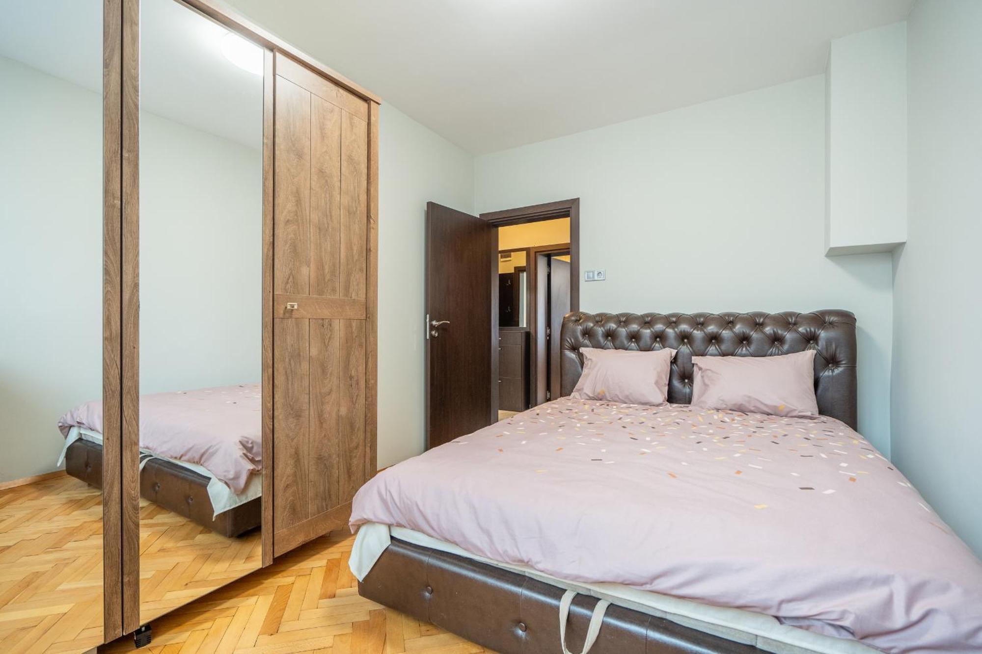 Pirotska 2-Bedroom 100M2 Apartment In Sofia Center Εξωτερικό φωτογραφία