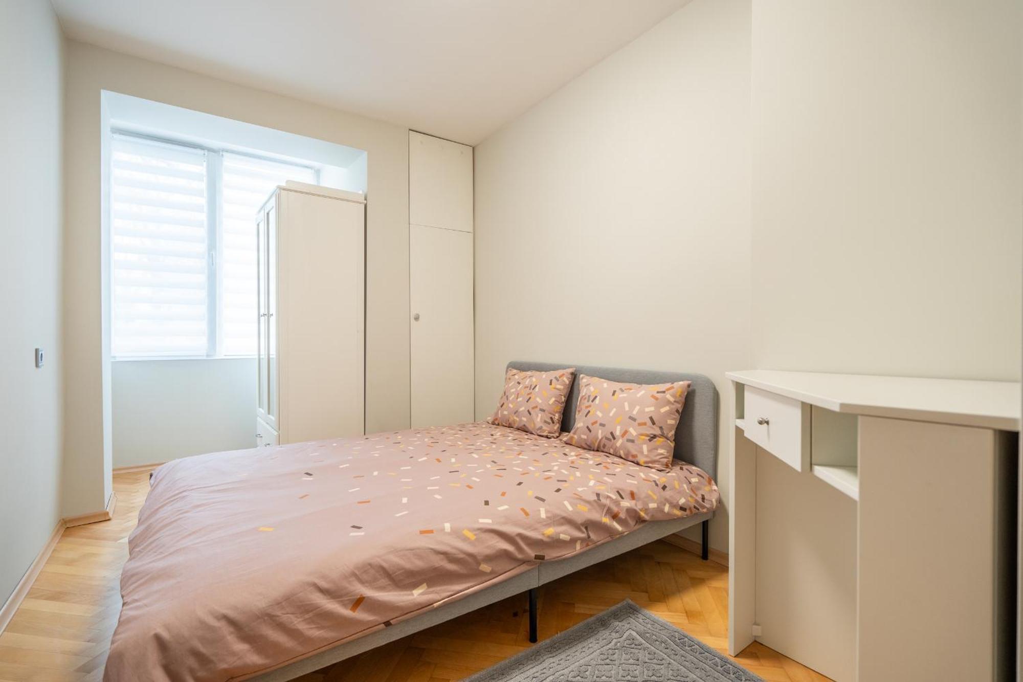 Pirotska 2-Bedroom 100M2 Apartment In Sofia Center Εξωτερικό φωτογραφία