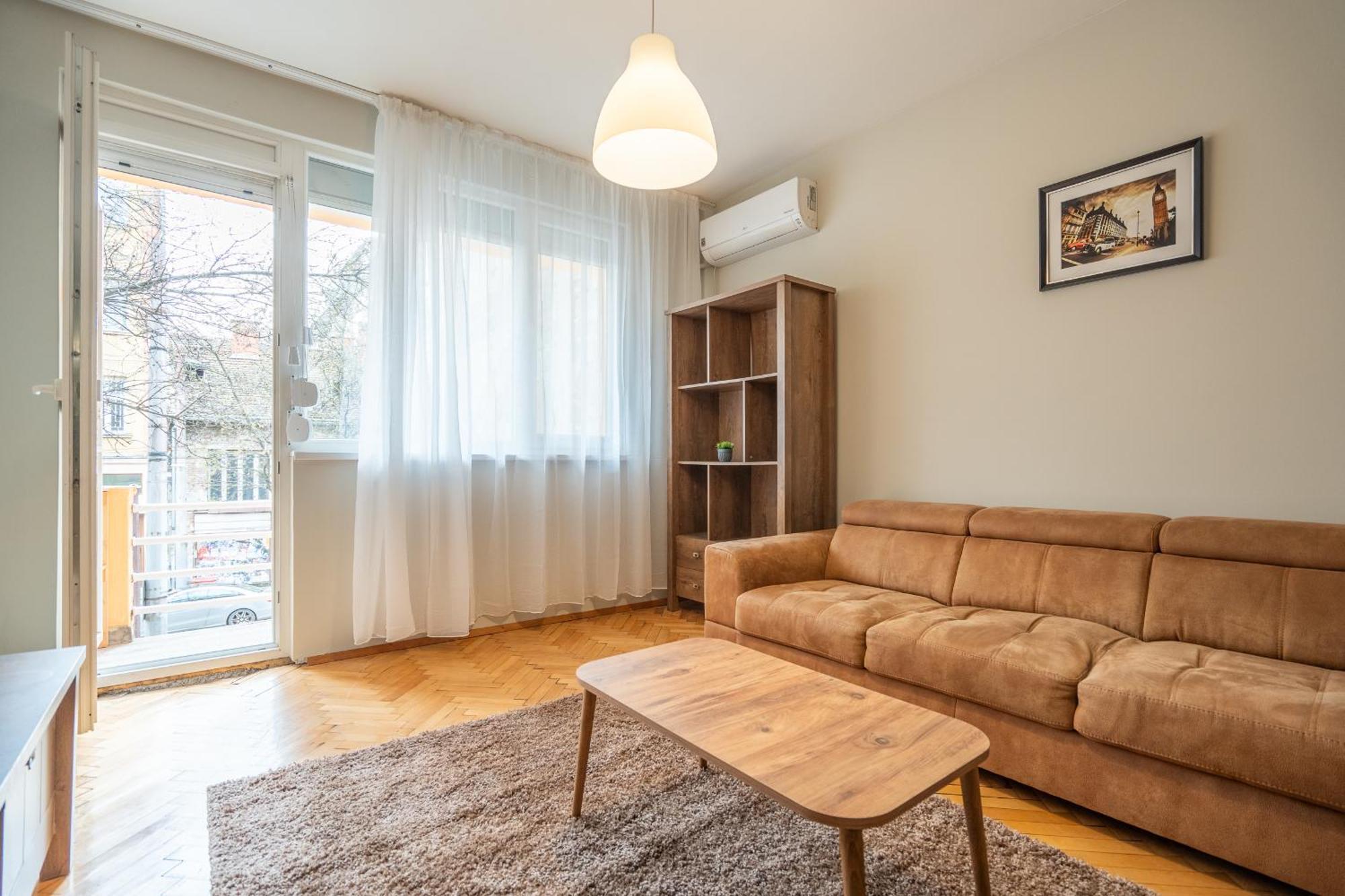 Pirotska 2-Bedroom 100M2 Apartment In Sofia Center Εξωτερικό φωτογραφία